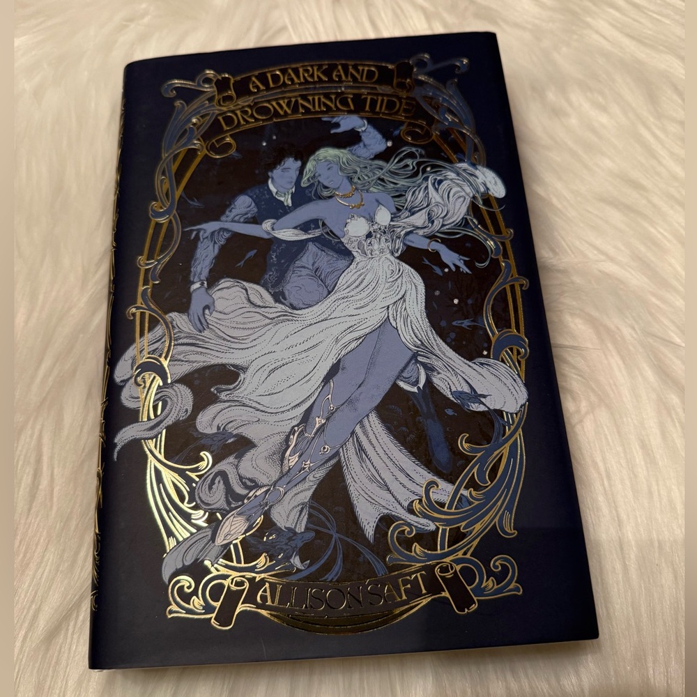 Illumicrate Edition of A Dark And Drowning Tide by Allison Saft